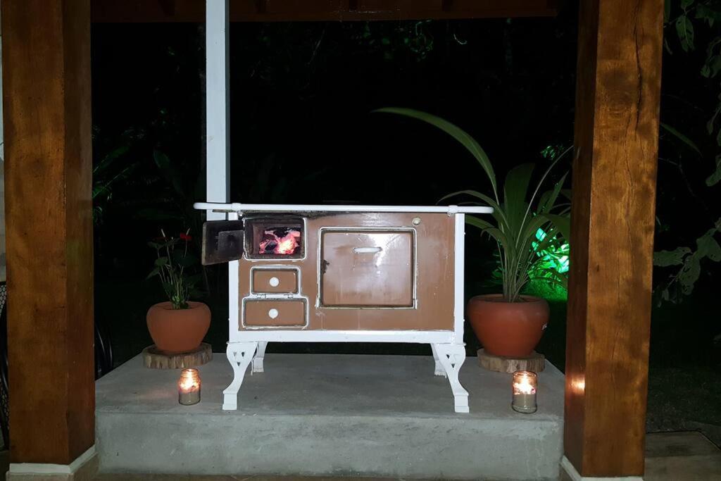 Itamambuca A Beira Mar Com Piscina Villa Ubatuba Luaran gambar